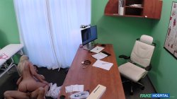 Captura de 'Patient 003 - Buxom Russian Babe Swallows Cumload' nº 91