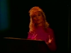 Captura de 'Nina Hartley's Guide to Oral Sex / Nina Harley's Advanced Guide to Oral Sex (2 Pack)' nº 45