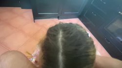 Captura de 'Ellie Wain 19 Yr Old Amateur Gives Older Man POV Blowjob' nº 39