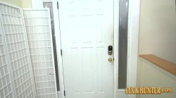 Captura de 'Big Tits Wife Nickey Huntsman Takes First BBC Anal Cuckold' nº 14