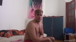 'Blonde, Busty and Wet!' screenshot nº 20