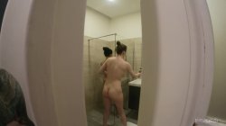 'Squirting Justice For Perverts Spying On Busty Showering Beauties' screenshot nº 37