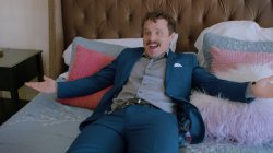 'Horny Realtor Sluts' screenshot nº 4