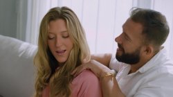'Horny Realtor Sluts' screenshot nº 43