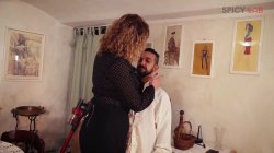 Captura de 'Horny MILF Fucks Teacher and Butler' nº 16