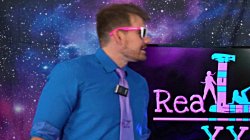 Captura de 'We Found 3 People To Be Her Stepsons! Real Life XXX Episode 15: Syren De Mer' nº 12