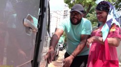 'MaturePickup: Van' screenshot nº 2