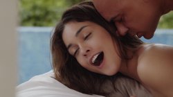 'Sex in Paradise - On Sale! Labor Day Porn Sale' screenshot nº 33