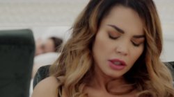 Captura de 'Young & Kinky' nº 15