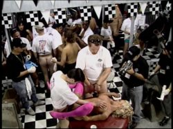 Captura de 'World's Biggest Gang Bang 3 - The Houston 620' nº 140