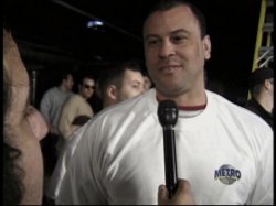 Captura de 'World's Biggest Gang Bang 3 - The Houston 620' nº 16