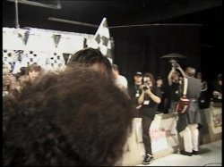 Captura de 'World's Biggest Gang Bang 3 - The Houston 620' nº 21