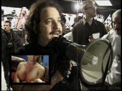 Captura de 'World's Biggest Gang Bang 3 - The Houston 620' nº 7