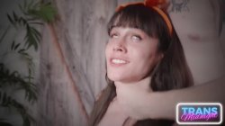 Captura de 'Cailey, Dixie, And Nyxi, Hot Transsexuals, Fuck Each Other's Asses With Their Hard Cocks On Halloween, Pleasing A Lucky Guy' nº 108