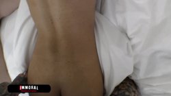 'Asian Spinner Jade Kimiko & Busty MILF Gigi Dior Creampie Threesome' screenshot nº 119