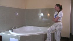 'Holiday Hot Tub' screenshot nº 2