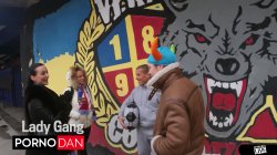 Captura de 'Tidal Wave of Squirt! Gangbang of Football Fans Jennifer Mendez & Lady Gang' nº 2