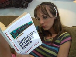 Captura de 'Lesbian Seductions Older/Younger Vol. 3' nº 47