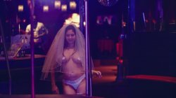 'Menage a Trois (Made in France)' screenshot nº 13