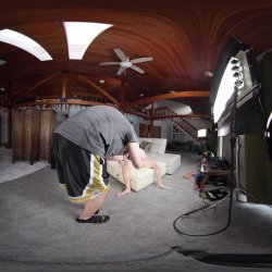 'BTS Erotic Heat With Violet Voss - VR Voyeur View' screenshot nº 112