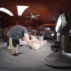 'BTS Erotic Heat With Violet Voss - VR Voyeur View' screenshot nº 116