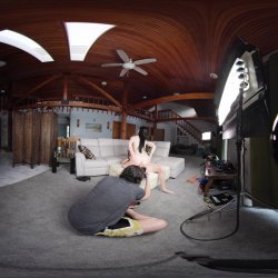 'BTS Erotic Heat With Violet Voss - VR Voyeur View' screenshot nº 124