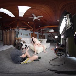 'BTS Erotic Heat With Violet Voss - VR Voyeur View' screenshot nº 127