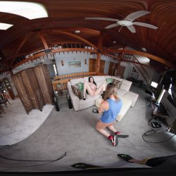 'BTS Erotic Heat With Violet Voss - VR Voyeur View' screenshot nº 21