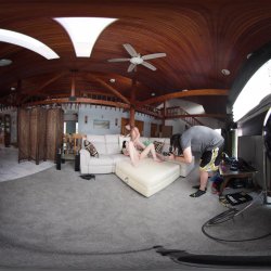 'BTS Erotic Heat With Violet Voss - VR Voyeur View' screenshot nº 63