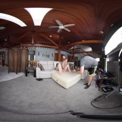 'BTS Erotic Heat With Violet Voss - VR Voyeur View' screenshot nº 69