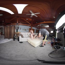 'BTS Erotic Heat With Violet Voss - VR Voyeur View' screenshot nº 74