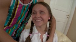 Captura de 'Russian Teen Anal Spies' nº 102
