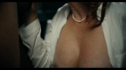 Captura de 'My Wife Is A Whore' nº 44