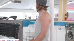 Captura de 'Perfect Fucking Strangers 4' nº 3