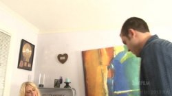 'That Cougar Fucks Like An Animal 4' screenshot nº 5
