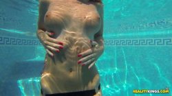 'Poolside Fucking' screenshot nº 121