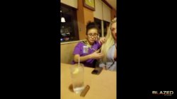 Captura de 'Ever Wonder What's On A Pornographers Phone?' nº 53