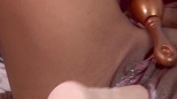 Captura de 'Exotic Coeds 4' nº 38