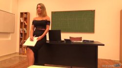 Captura de 'Hot & Horny Housewives - Angel Rivas' nº 23