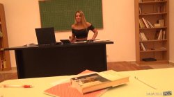 Captura de 'Hot & Horny Housewives - Angel Rivas' nº 30