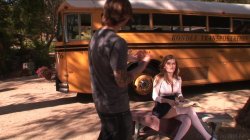 Captura de 'Bus Stop Girls' nº 55