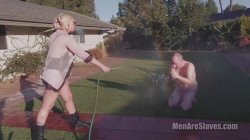 Captura de 'Men Are Slaves 2: The Humiliated Male' nº 3