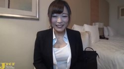 Captura de 'Minami-chan: Bubbly & Adorable Job-Seeking Student With An Impressive Bust' nº 25