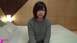'A Gorgeous Fair-Skinned Girl With an E-cup Figure As Charming as a Pop Idol' screenshot nº 1