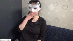 Captura de 'A Lovely Wife With A Captivating Smile Behind The Mask' nº 4