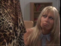 Captura de 'Cheerleaders Spanked' nº 12