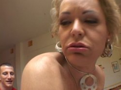 'Hot, Horny MILFs 2' screenshot nº 111