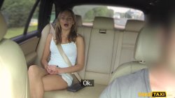 Captura de 'Fake Taxi Presents - Ivana' nº 11
