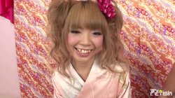 'Sweet Blonde Japanese Babe Masturbates With Vibrator, Gives Blowjob, Gets Facial' screenshot nº 3