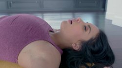 Captura de 'Secrets of A Busty Hotwife' nº 52